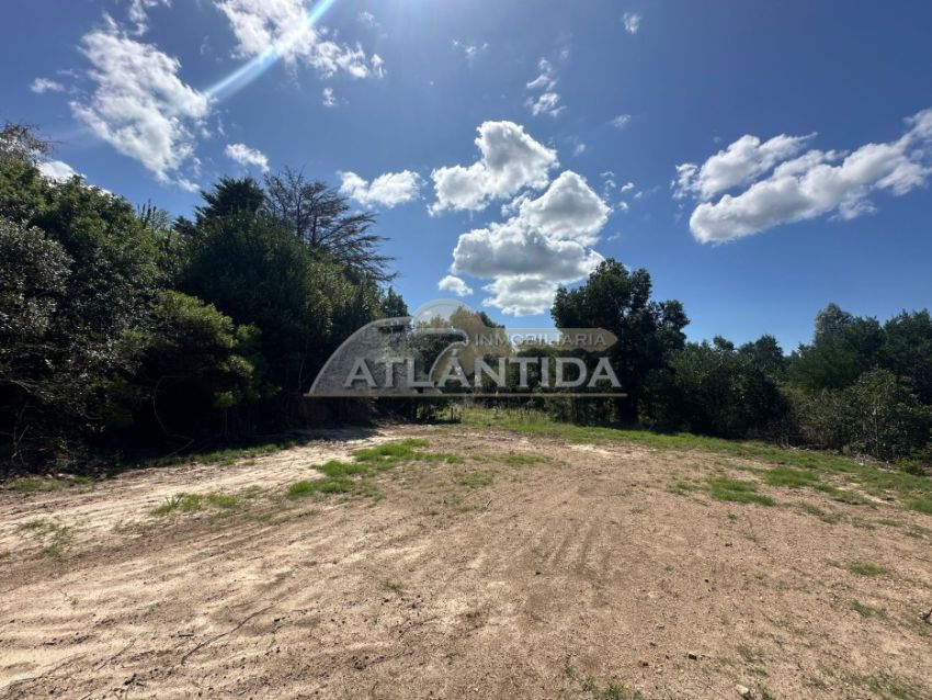 Foto de Venta De Terreno, En San Luis, Pronto Para Edificar! A 2 Cuadras De La Playa! Inm Atl&aacute;ntida.